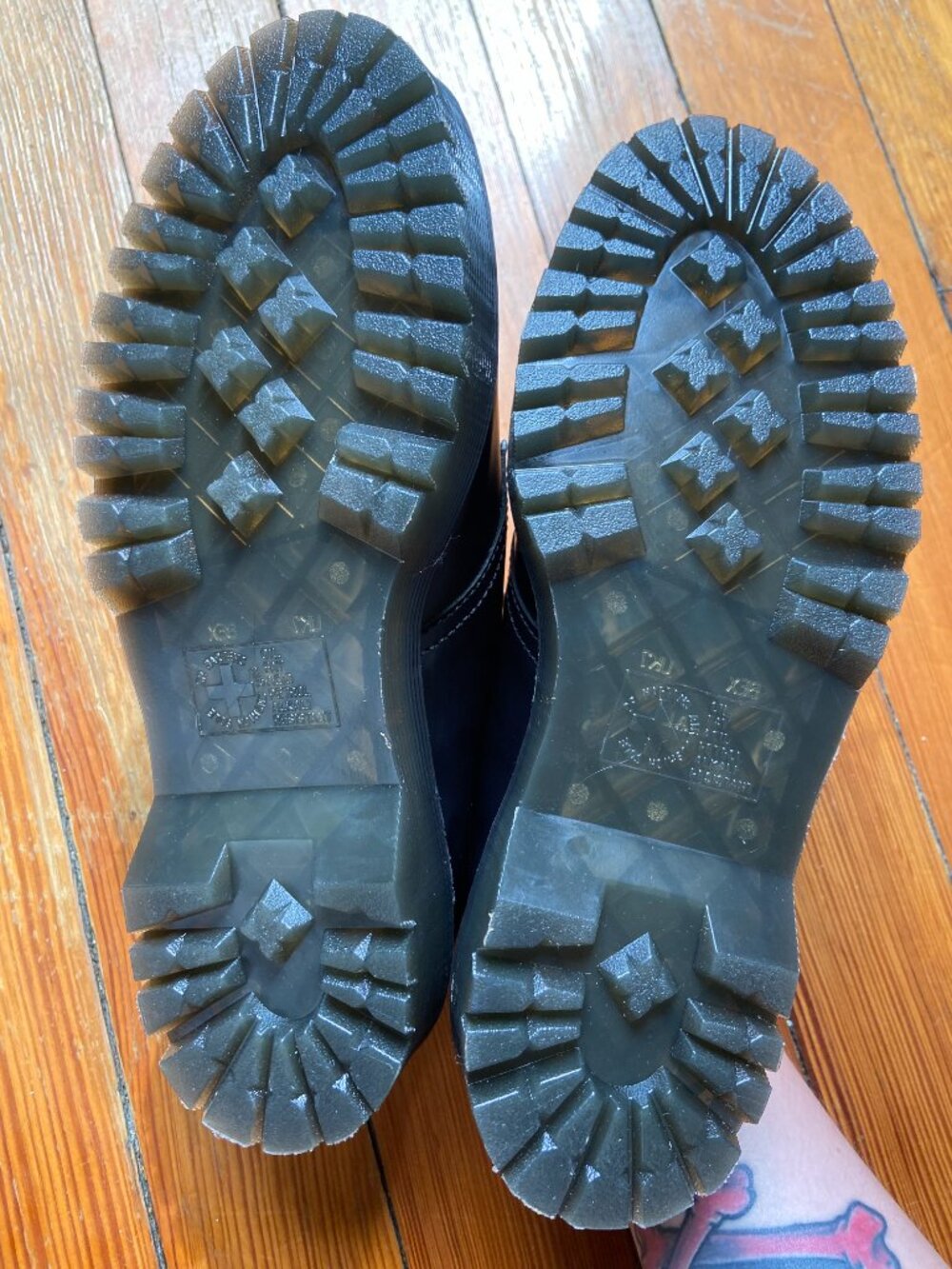 Dr. Martens Bex 1461 - NWT - Size 9 (US) - Picture 2 of 5